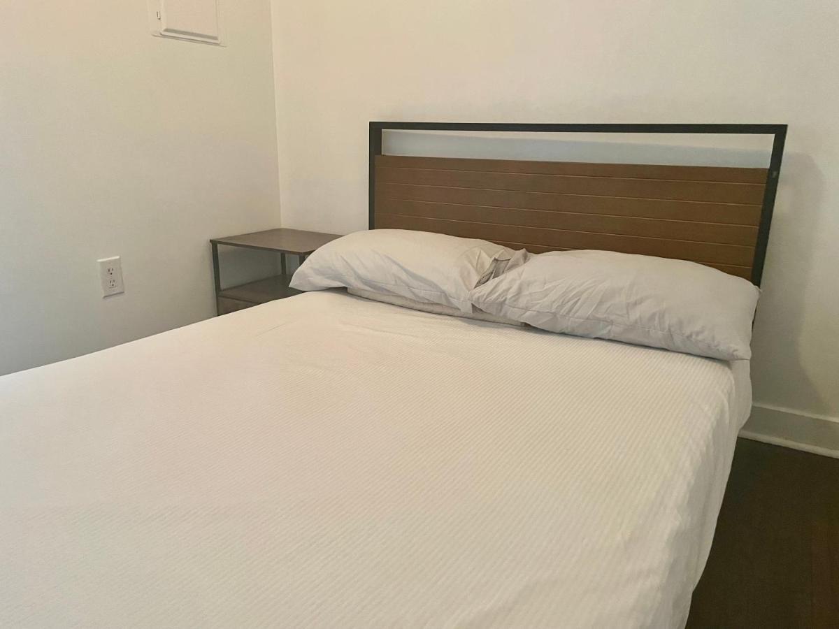 Three Br Condo Step To Cn Tower Rogers Center With Free Parking Toronto Exterior photo
