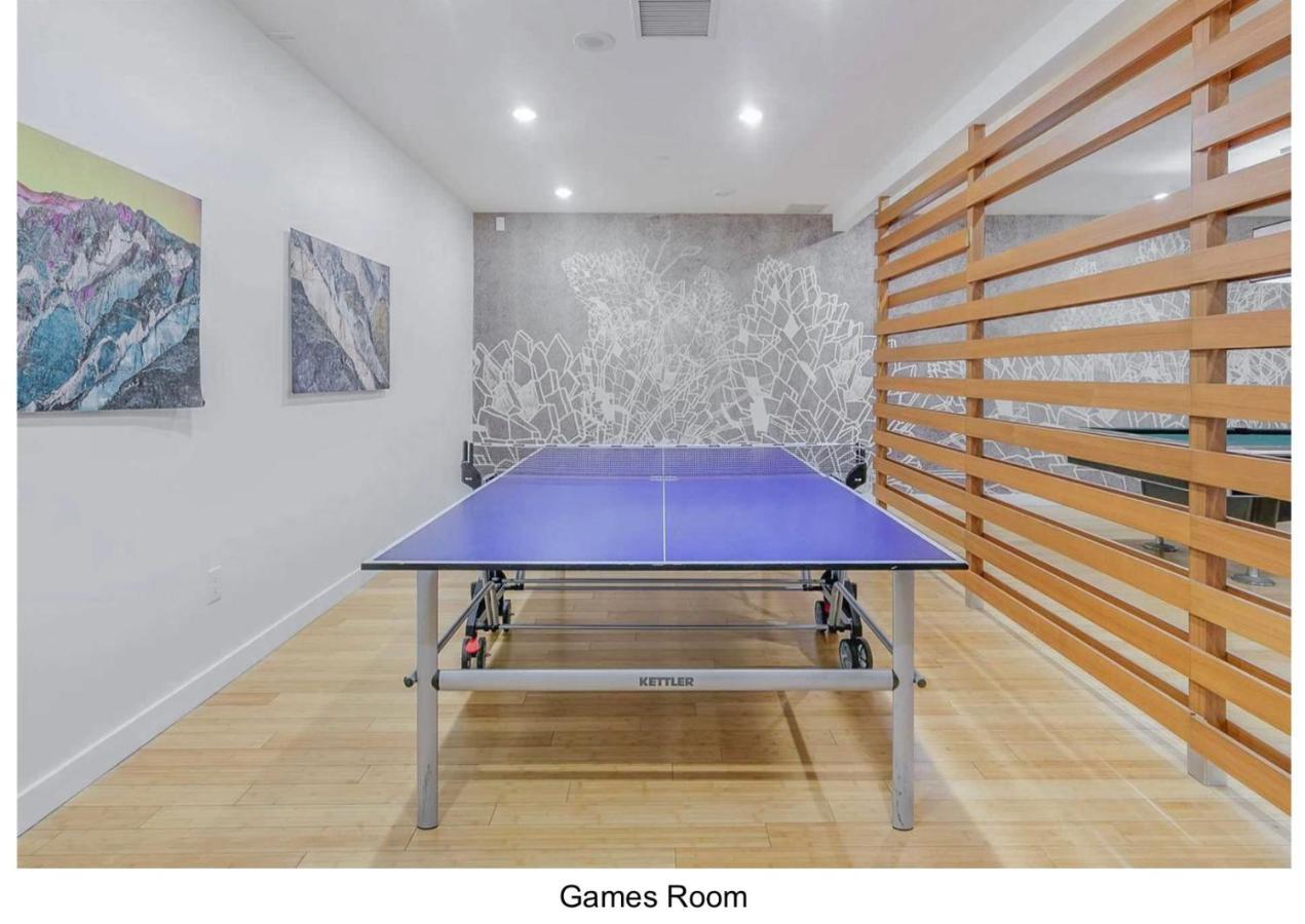 Three Br Condo Step To Cn Tower Rogers Center With Free Parking Toronto Exterior photo
